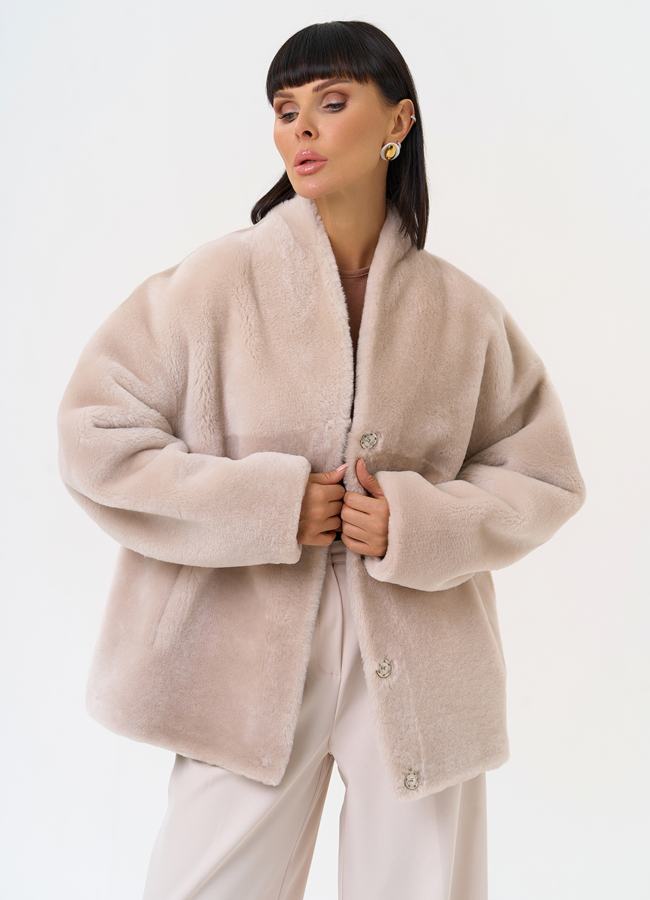 Светлая натуральная дубленка модель № 31630 меха малина