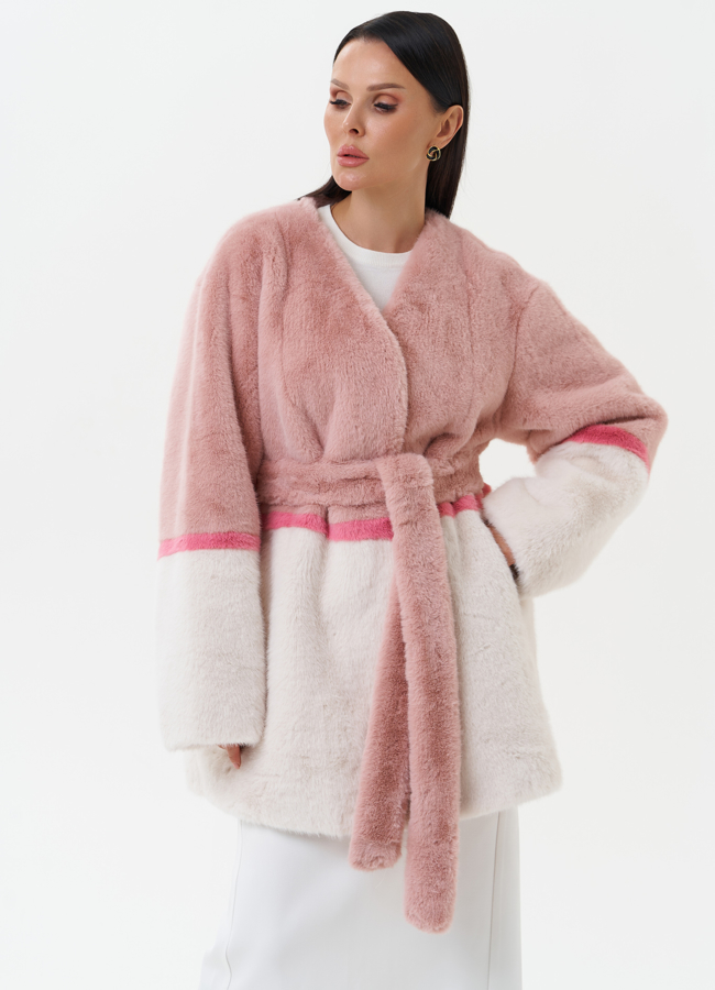 Женская шуба из эко меха в светлом оттенке модель № 27790 универмаг малина