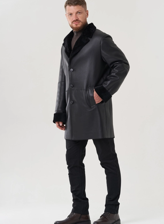 Дубленка мужская черного цвета 