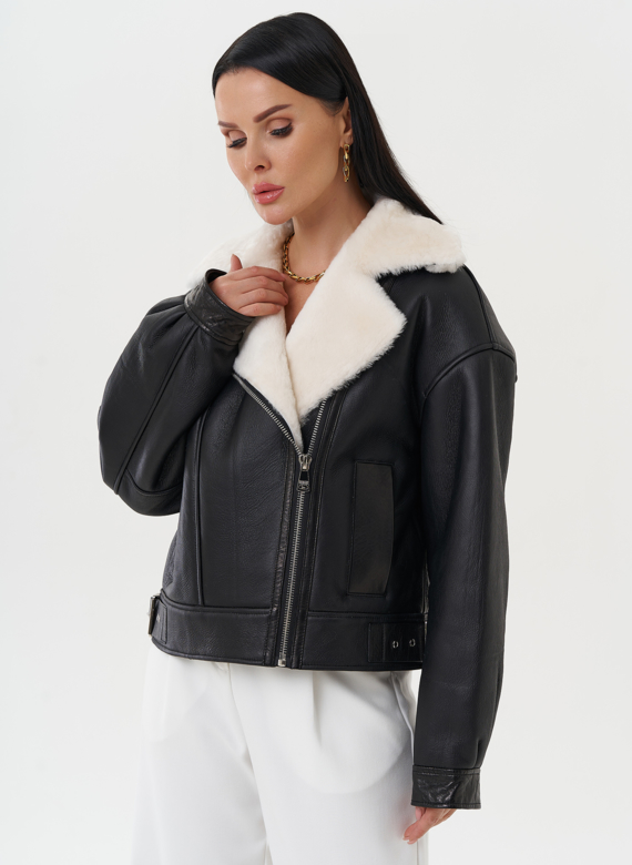 Натуральная дубленка черного цвета