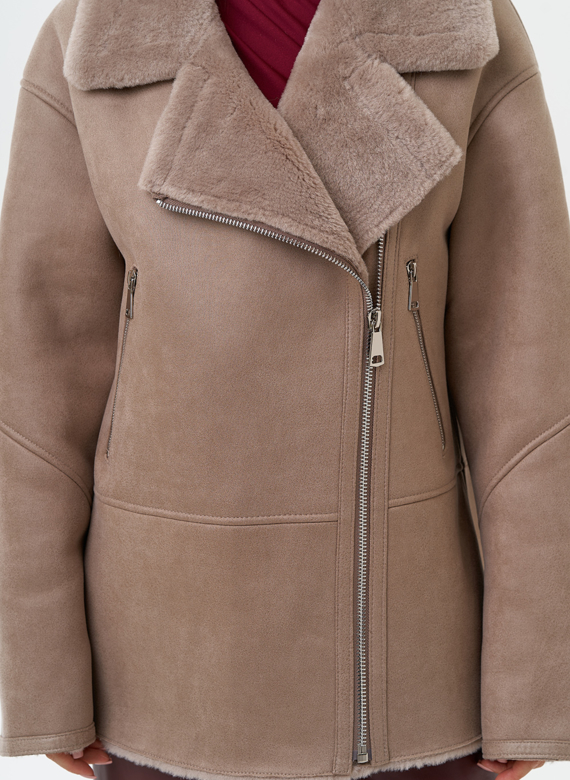 Женская дубленка из эко замши прямого кроя