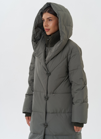 Женский пуховик с манишкой