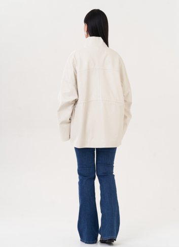 Удлиненная куртка из натуральной кожи белого цвета