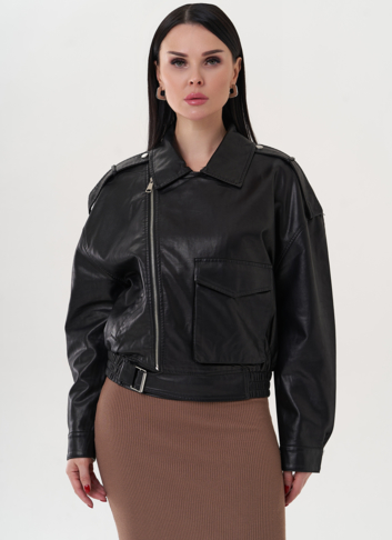 Куртка "бомбер" черного цвета из эко кожи