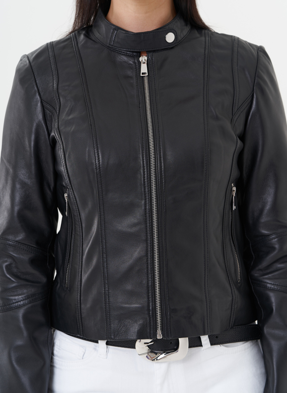 Женская куртка "мото" из натуральной кожи