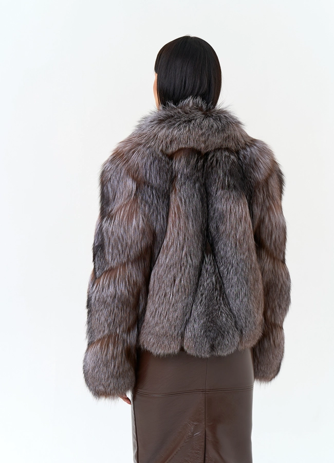 фото Женская шуба из меха лисы модель № 32586 фото