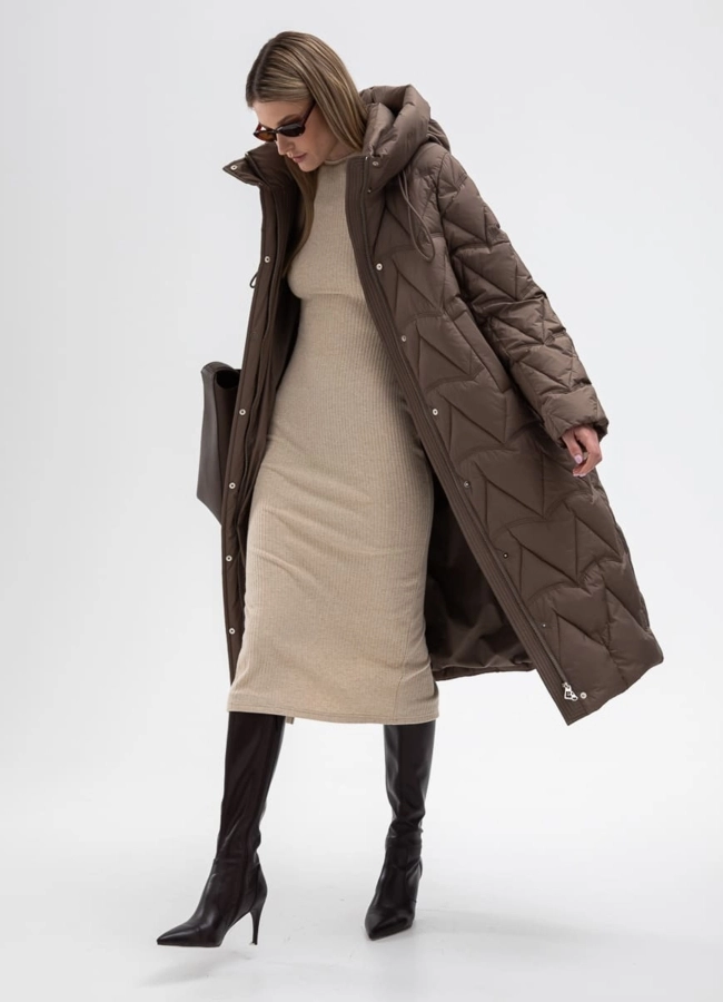 Женский пуховик коричневого цвета модель № 31137 универмаг малина