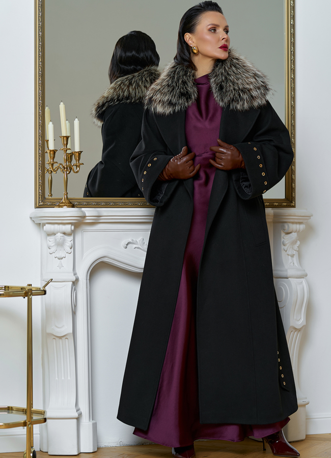 фото Утепленное женское пальто с английским воротником из меха лисы модель № 31552