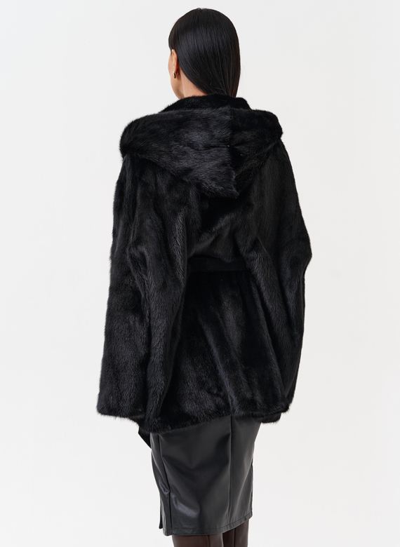 Женская норковая шуба с капюшоном 