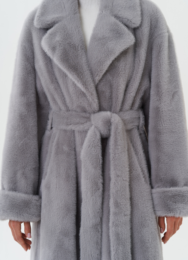 Пальто из эко меха с английским воротником модель № 27686 универмаг малина