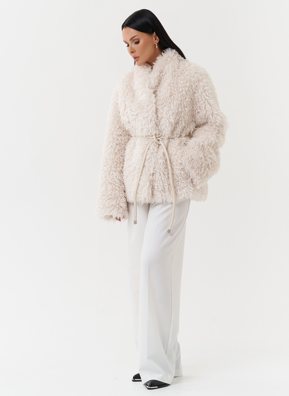 Шуба из эко меха под овчину