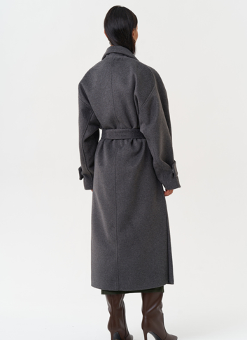 Женское пальто с поясом