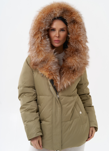 Пуховик с капюшоном из меха лисы