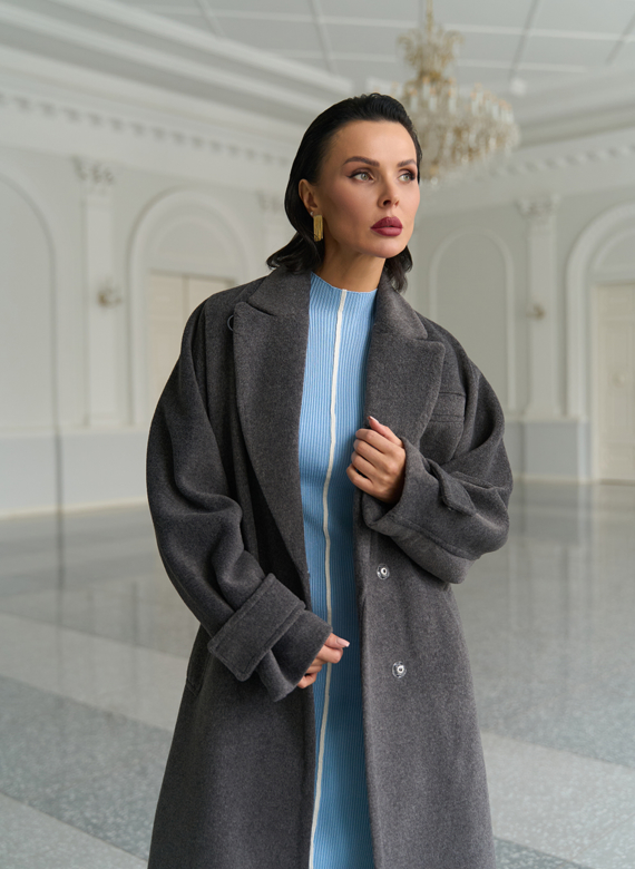 Женское пальто с поясом