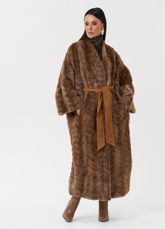 Шуба оверсайз из меха норки модель № 28442 универмаг малина