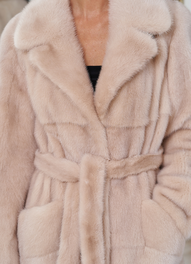 Женская длинная шуба из меха норки модель № 30684 универмаг малина