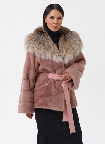 Короткая шуба из норки с капюшоном из рыси