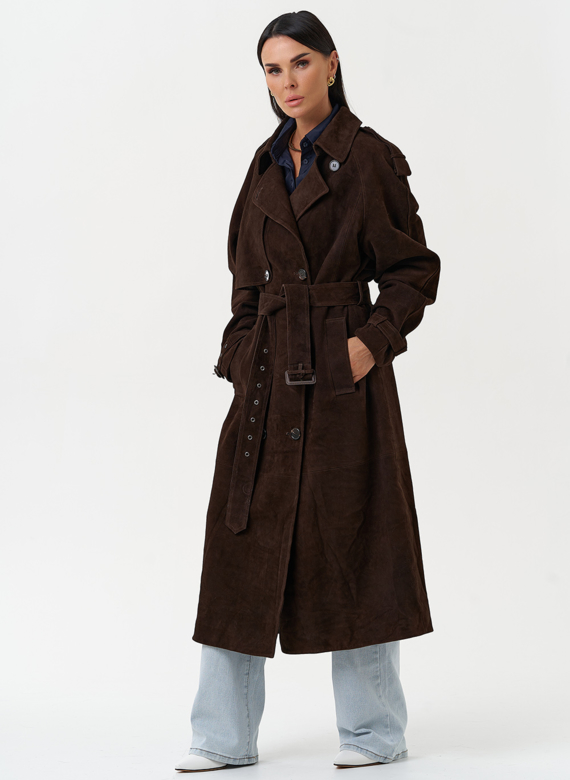 Длинный плащ из натуральной замши коричневого цвета