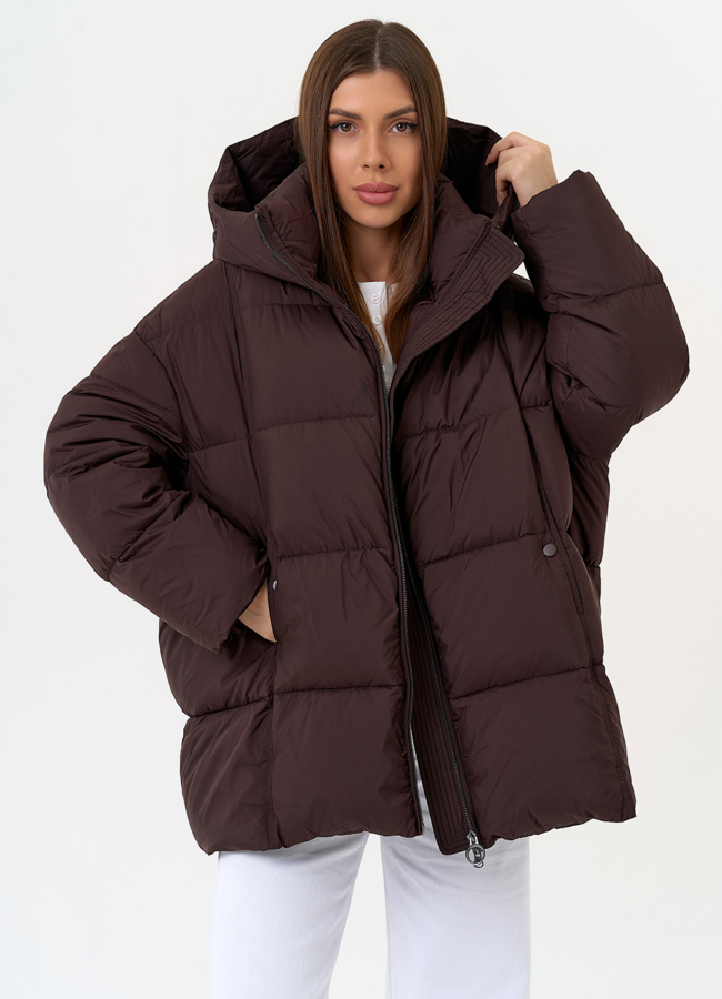Женский пуховик коричневого цвета с капюшоном модель № 31591 меха малина