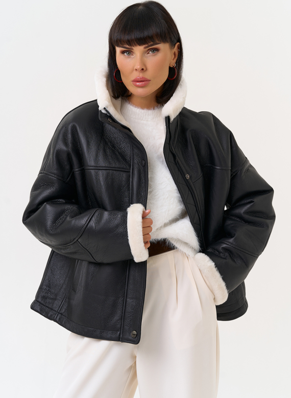 Женская натуральная дубленка черного цвета