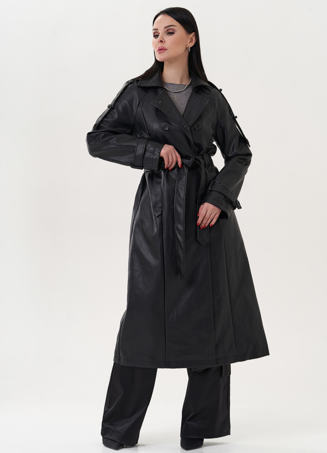 Тренч черного цвета из эко кожи модель № 26794 в рассрочку