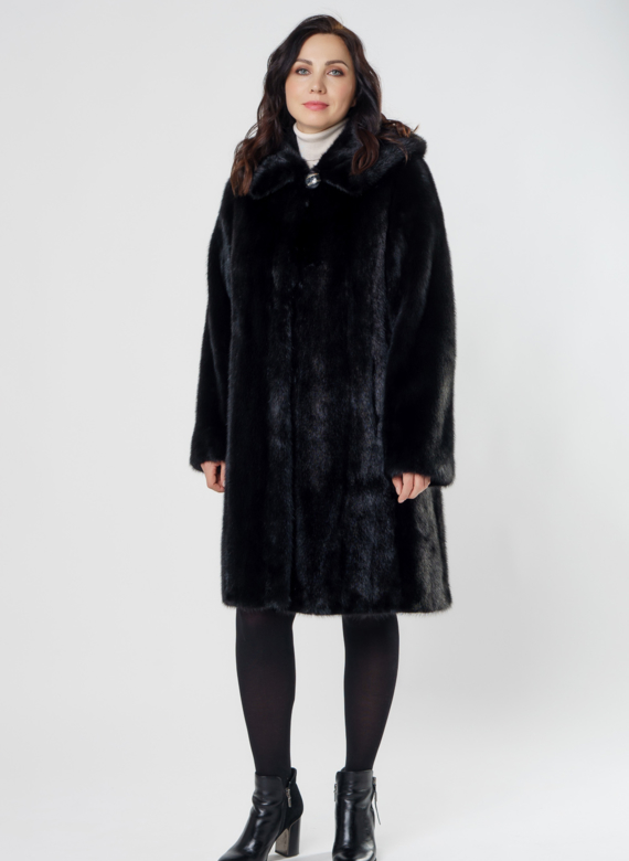 Черная норковая шуба с капюшоном