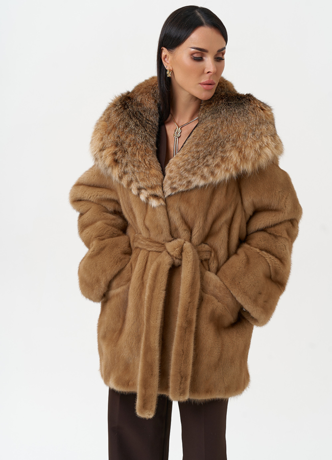 Женская шуба из меха норки с капюшоном из меха рыси модель № 31165 в рассрочку