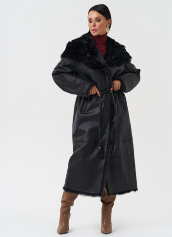 Дубленка с отделкой из тосканы