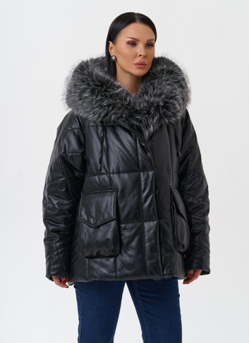 Пуховик из эко кожи с капюшоном из эко меха 