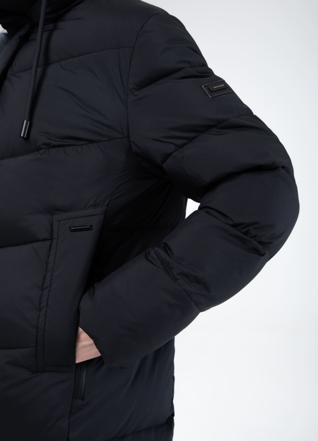 Женский пуховик с капюшоном  модель № 25804 универмаг малина