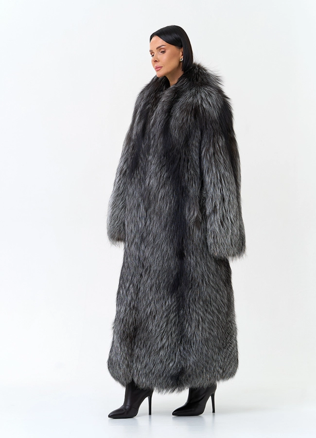 Женская шуба из меха чернобурой лисы модель № 34296 универмаг малина фото