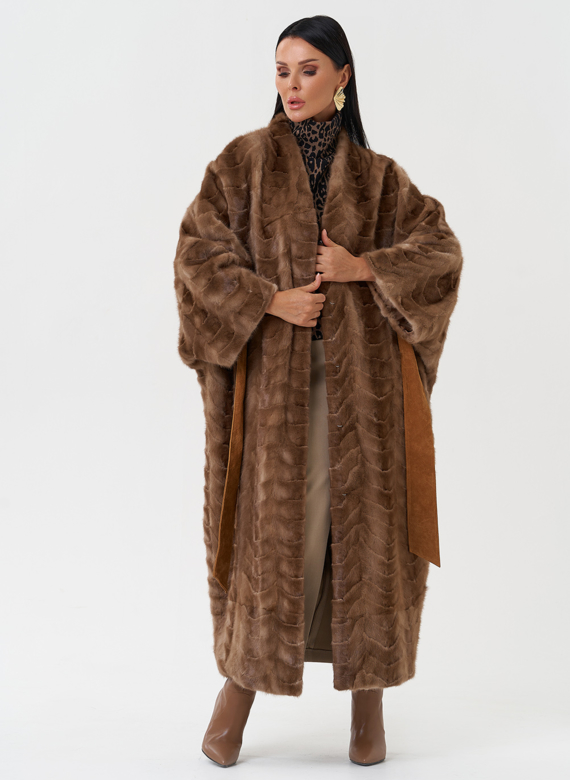 Шуба оверсайз из меха норки