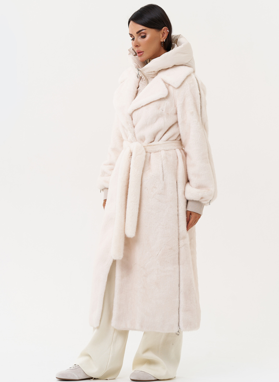 Женская шуба со съёмным капюшоном