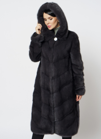 Длинная норковая шуба в сером цвете