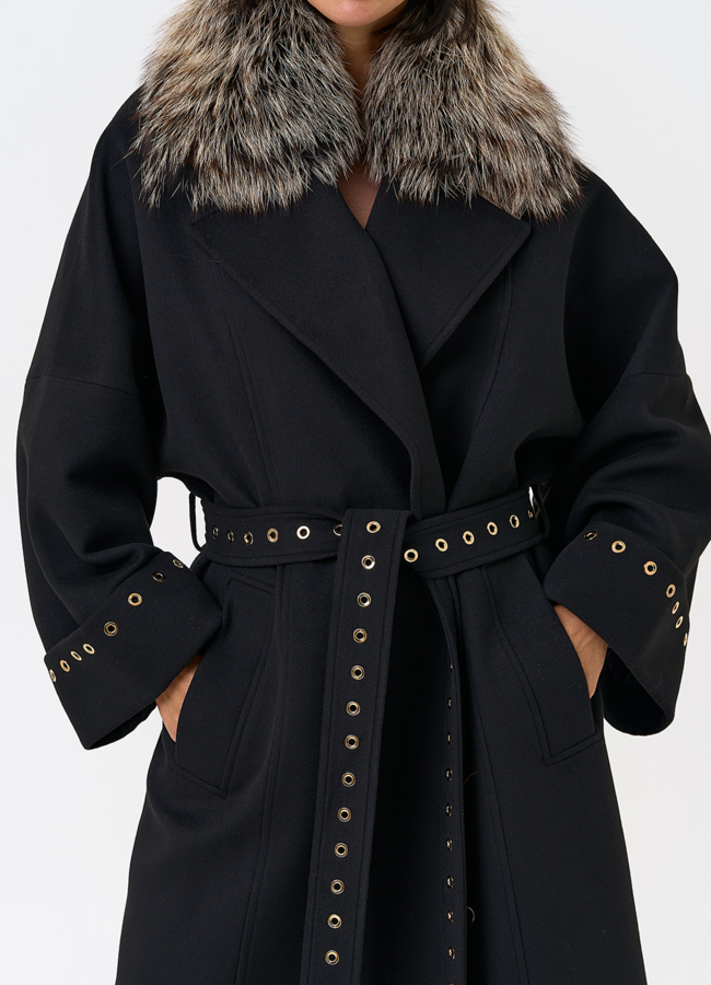 Утепленное женское пальто с английским воротником из меха лисы модель № 31552 универмаг малина