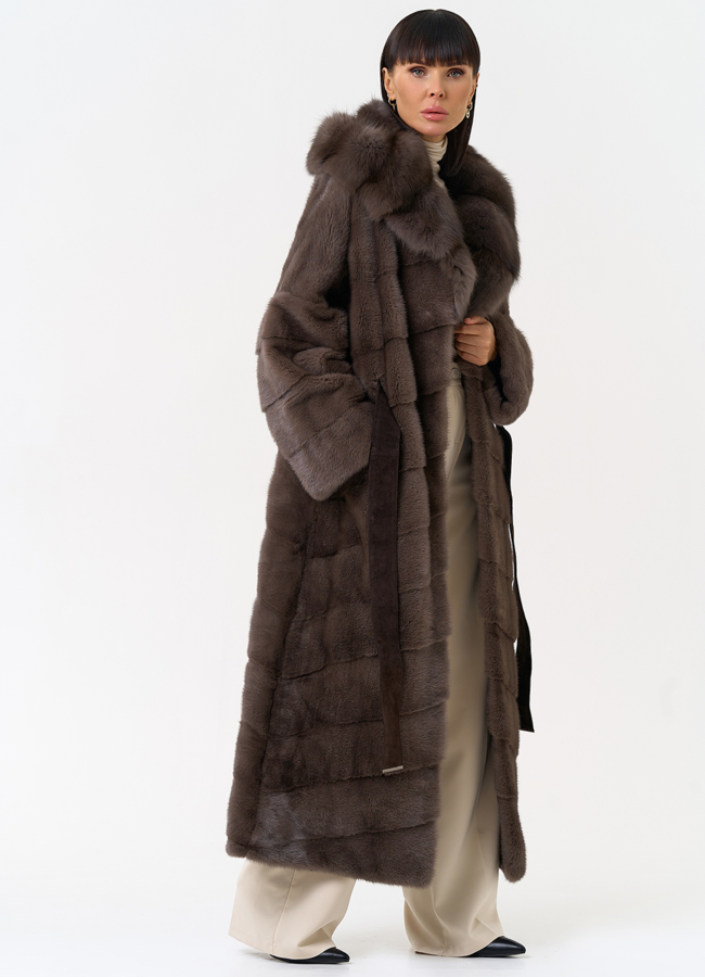 Длинная шуба из меха норки с капюшоном из меха куницы модель № 28667 универмаг малина