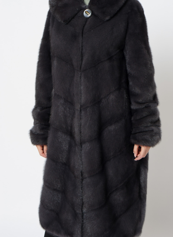 Длинная норковая шуба в сером цвете