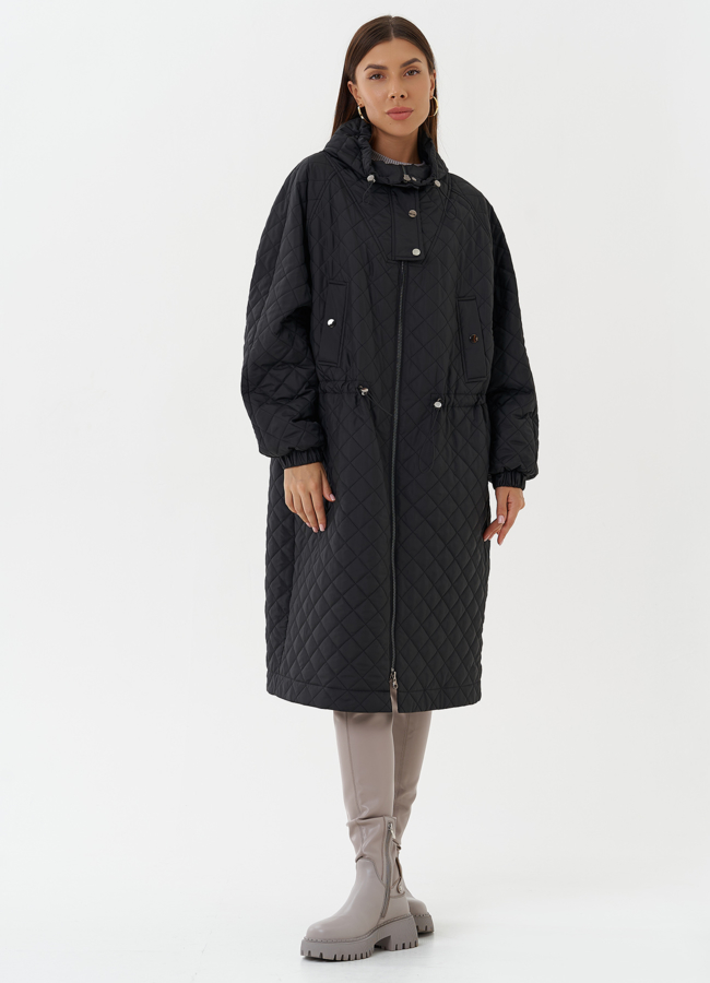 Женское стеганое пальто черного цвета модель № 27151 меха малина