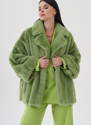 Шуба из норки с английским воротником 